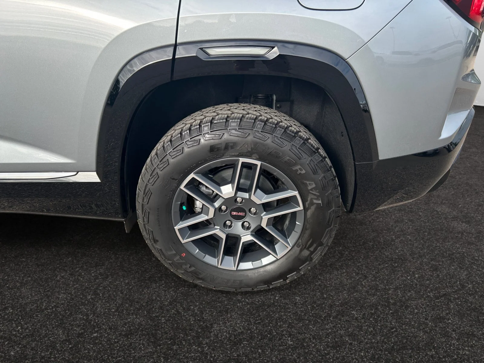 New 2027 Sterling Metallic GMC AWD AT4 image 9