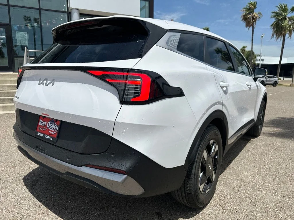 New 2026 White Kia LX image 5