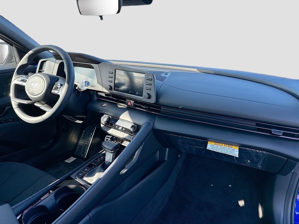 2026 Hyundai Elantra SEL - Photo 17