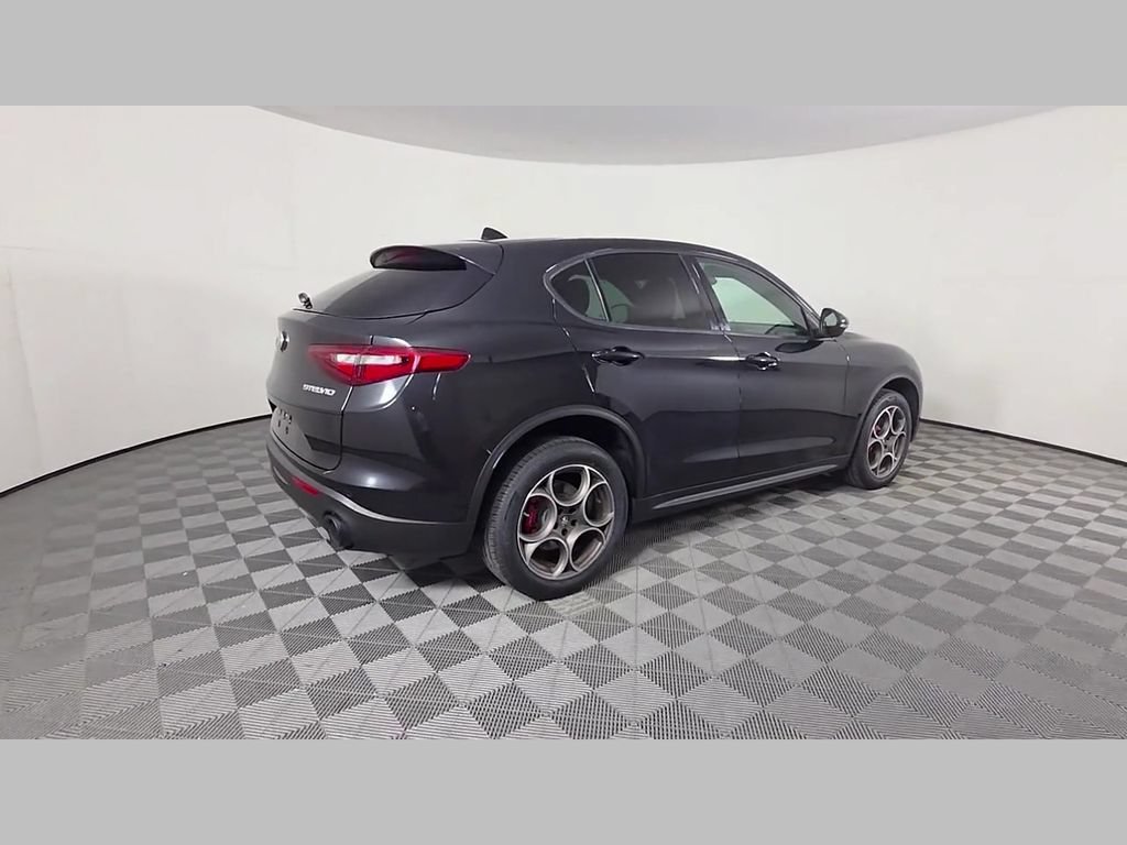 2023 Alfa Romeo Stelvio Sprint - Photo 39