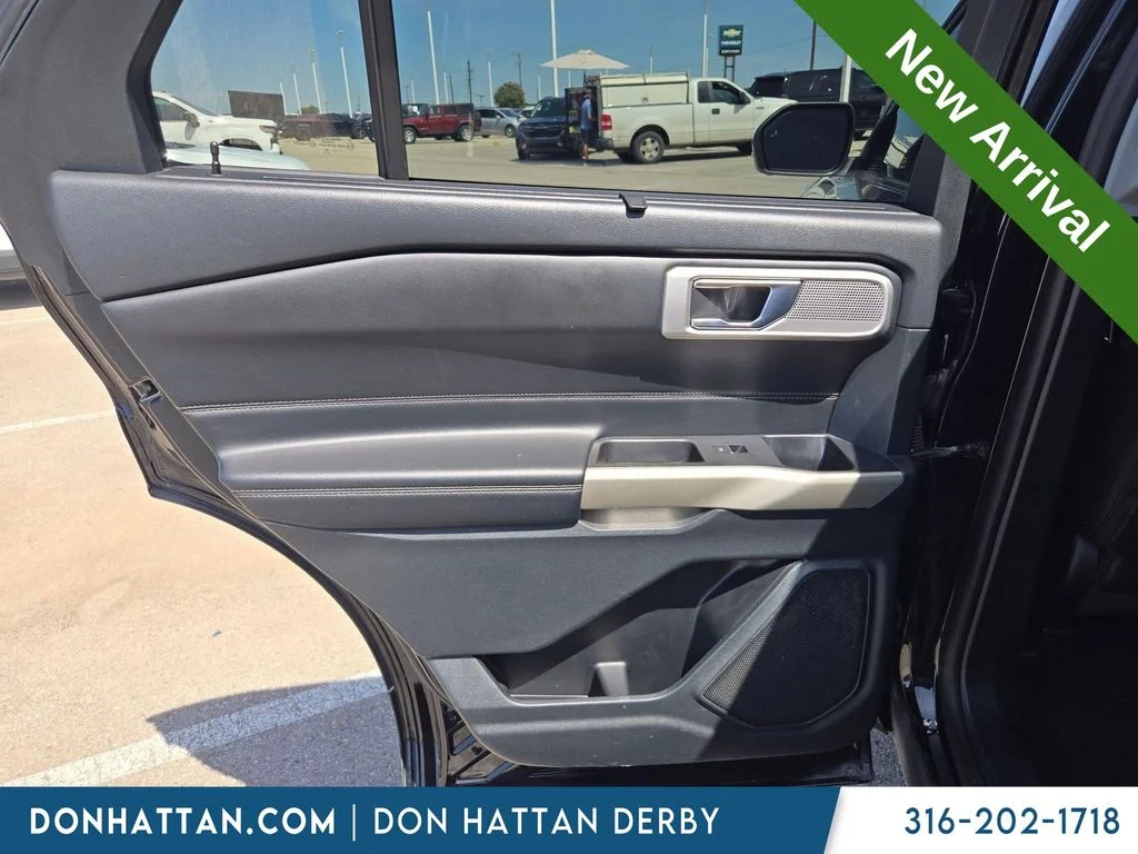 Used 2022 Black Ford Limited image 8