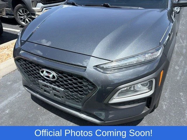 Used 2019 Gray Hyundai SE image 2