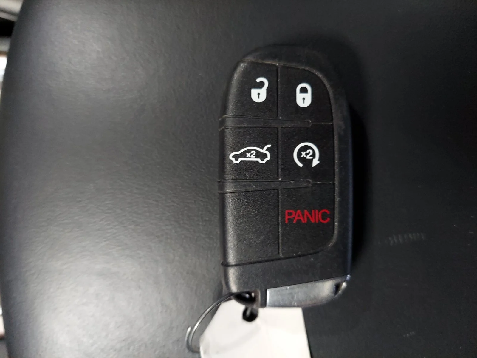 Used 2015 True Blue Pearlcoat Jeep Overland image 32