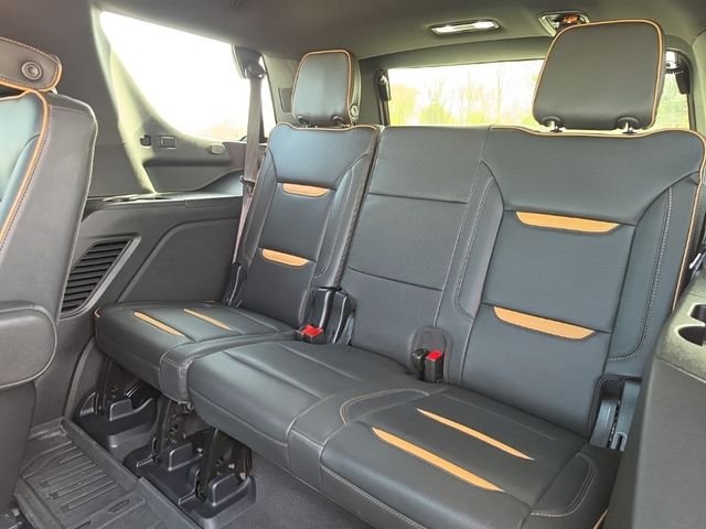 2024 GMC Yukon AT4 - Photo 31