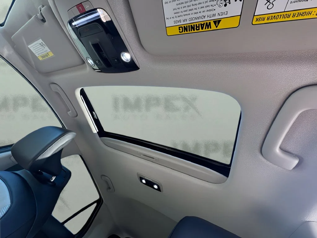 Used 2025 Blue Kia SX image 11