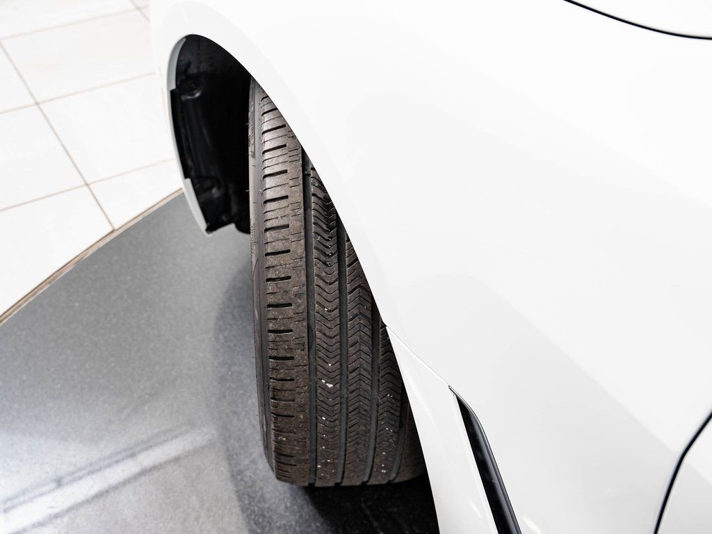 Used 2023 Alpine White BMW eDrive40 image 48