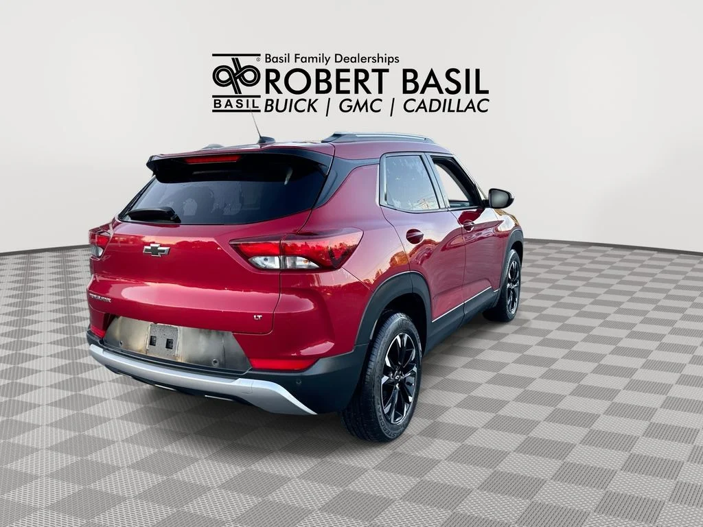 Used 2021 Red Chevrolet LT image 8
