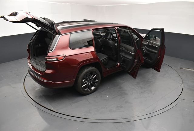New 2026 Velvet Red Pearl-Coat Exterior Paint Jeep Limited image 30