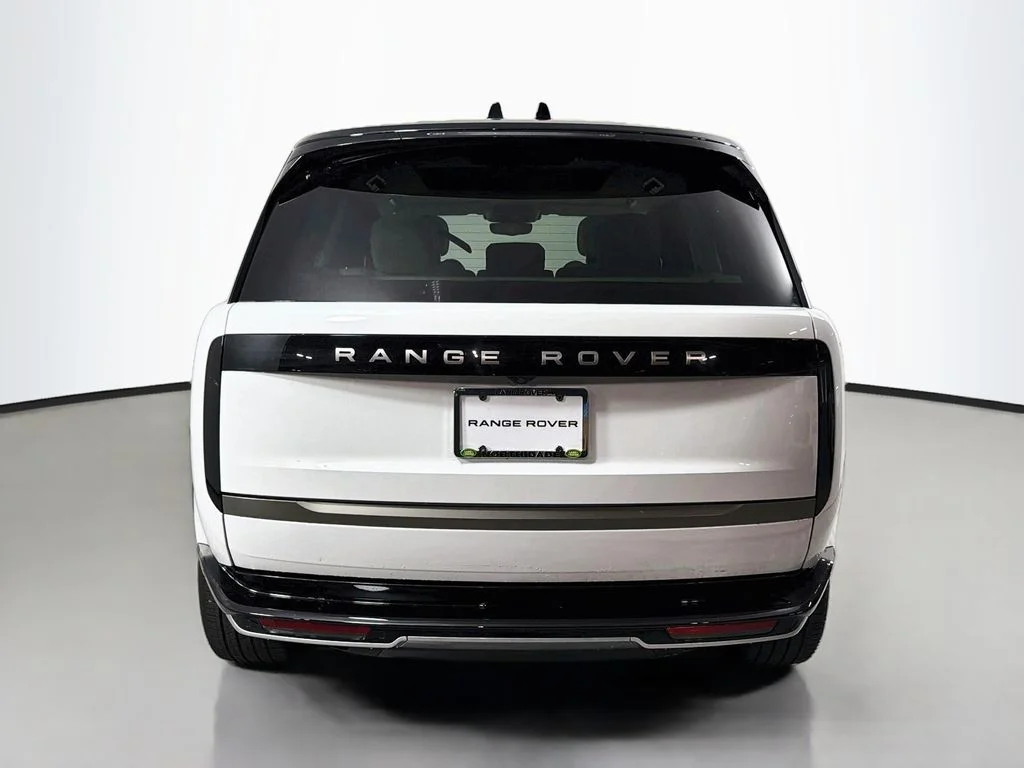New 2027 Fuji White Land Rover SE image 6