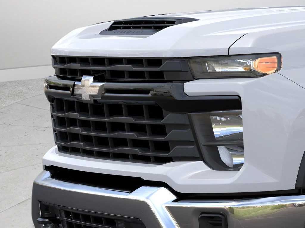 New 2026 Summit White Chevrolet WT image 23