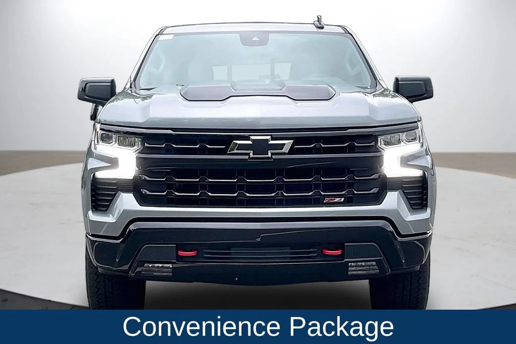 Used 2025 Sterling Gray Metallic Chevrolet LT Trail Boss image 3