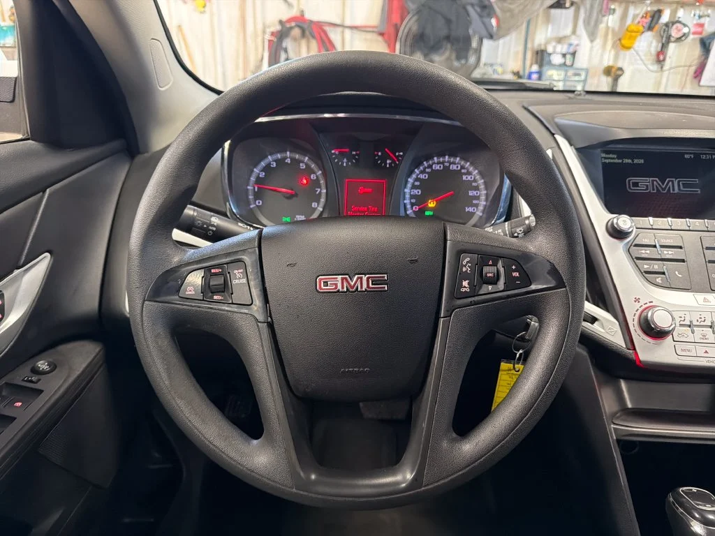Used 2017 White GMC SLE-1 image 19