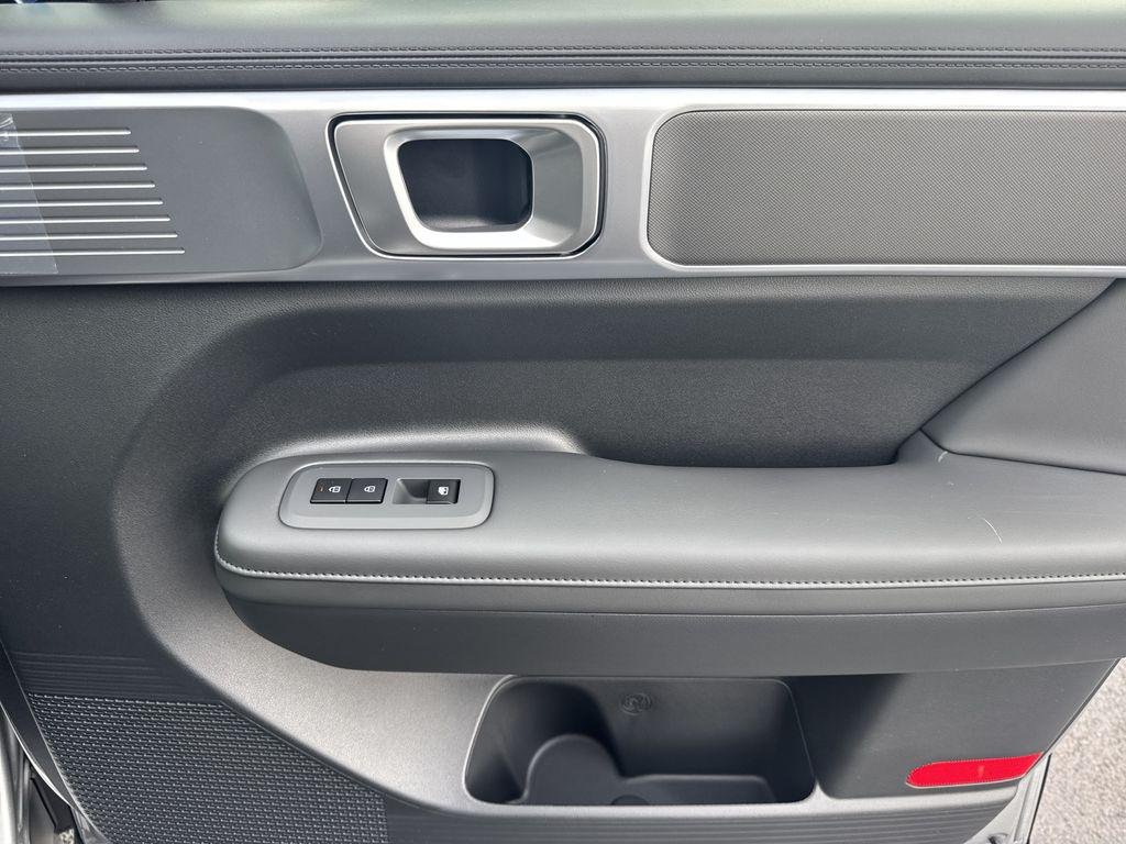 New 2026 Silver Hyundai SEL FWD image 14