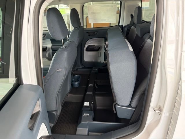 New 2026 Oxford White Ford XLT image 45