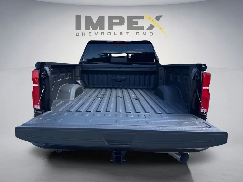 Used 2026 Black Chevrolet High Country image 18