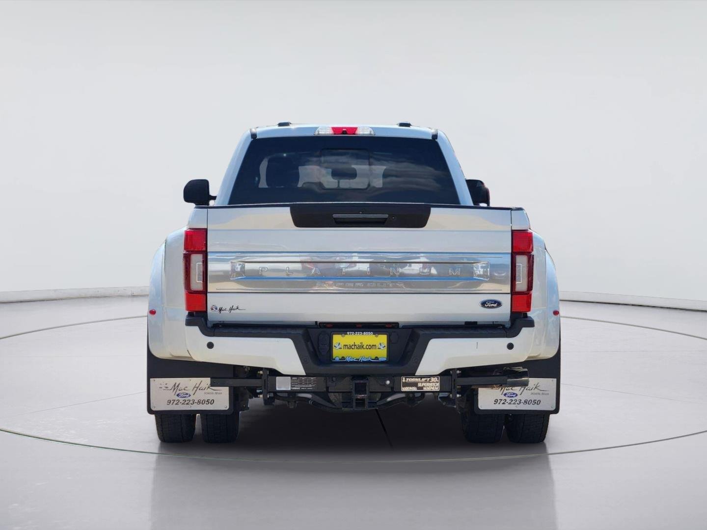 Used 2022 Star White Metallic Tri-Coat Ford Platinum image 5