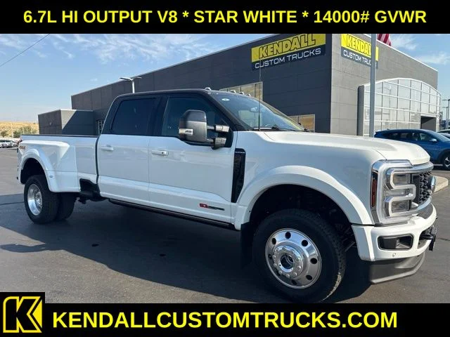 2025 Ford F-450SD Platinum