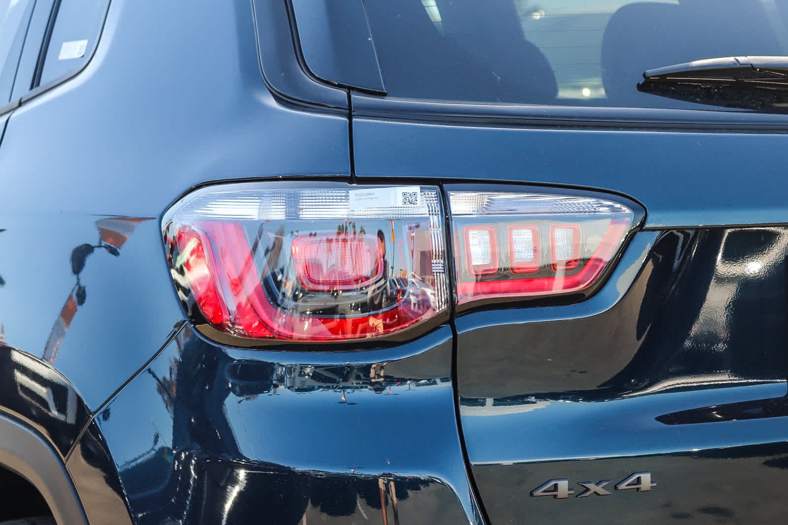 New 2026 Fathom Blue Pearl-Coat Exterior Paint Jeep Trailhawk image 7