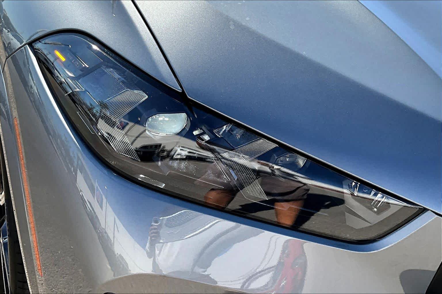 New 2026 Skyscraper Grey Metallic BMW M60i image 13