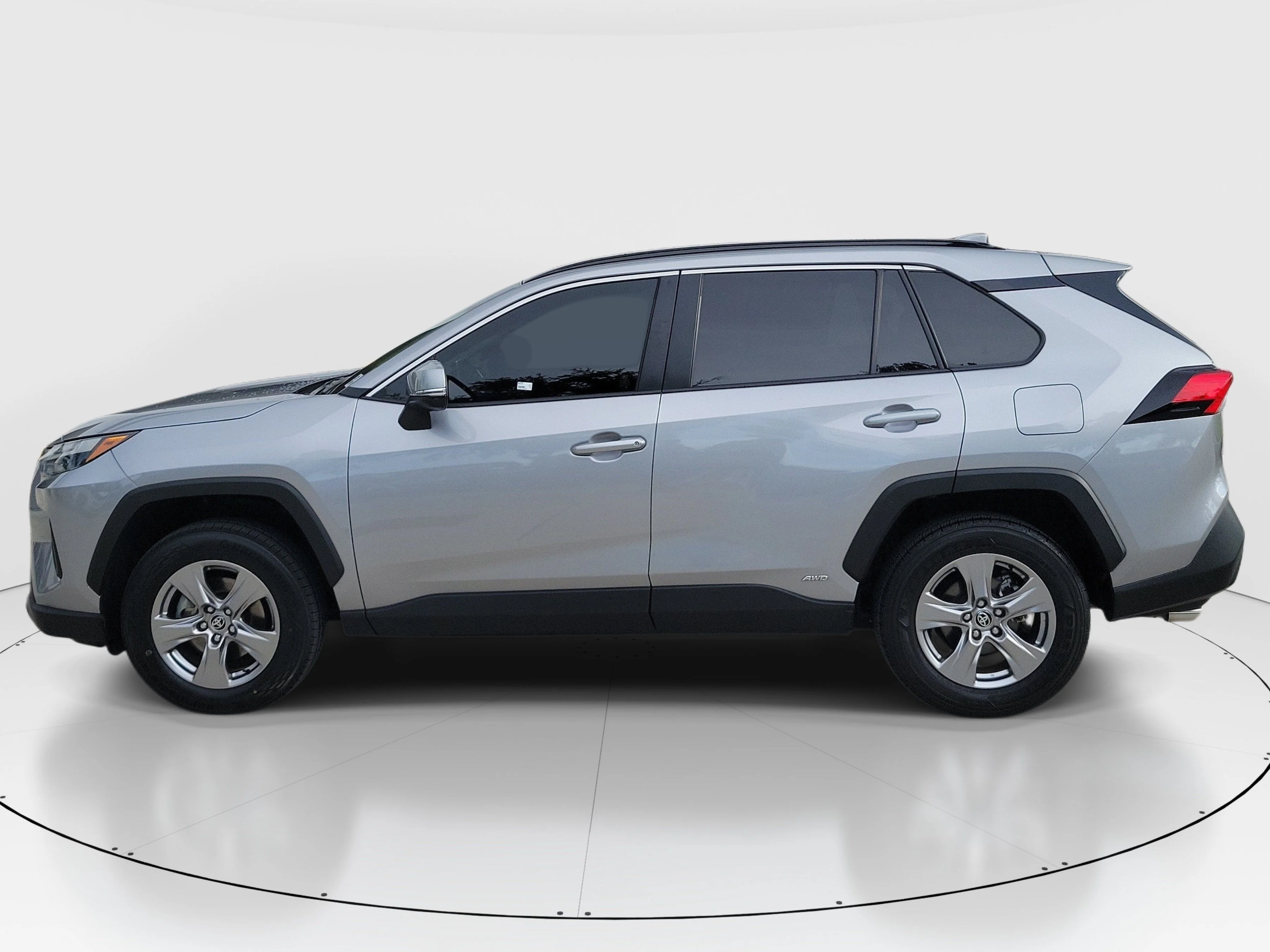 Used 2024 Silver Sky Metallic Toyota LE image 4