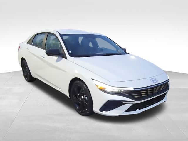 New 2026 White Hyundai SEL Sport image 2