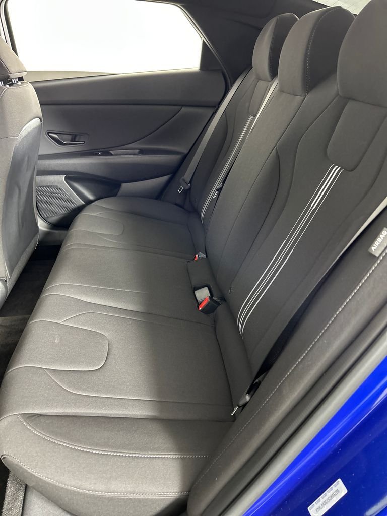 Used 2025 Blue Hyundai SEL Sport image 17
