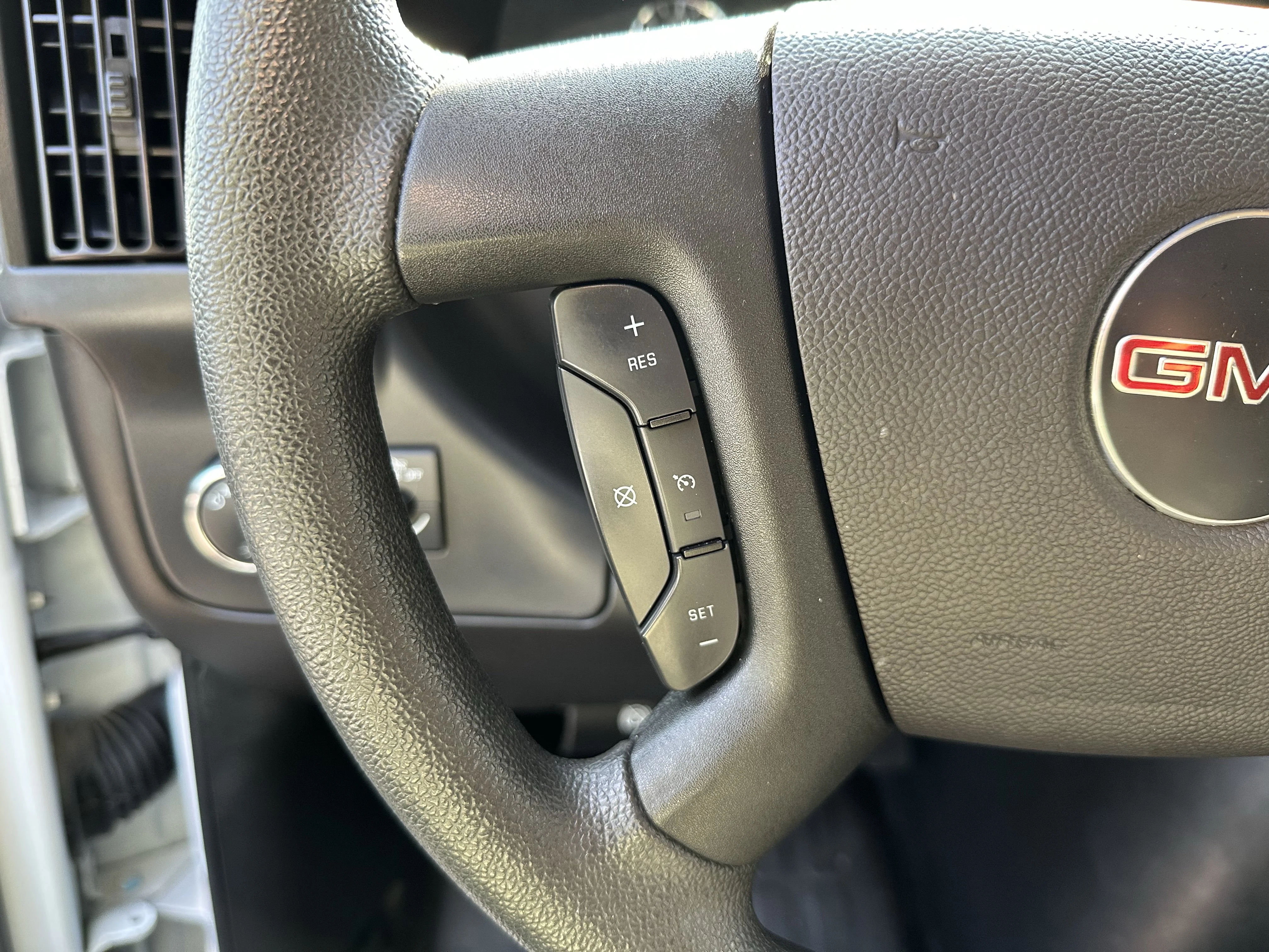 Certified Used 2025  GMC Work Van image 13