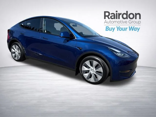 2022 Tesla Model Y Long Range Dual Motor All-Wheel Drive's photo