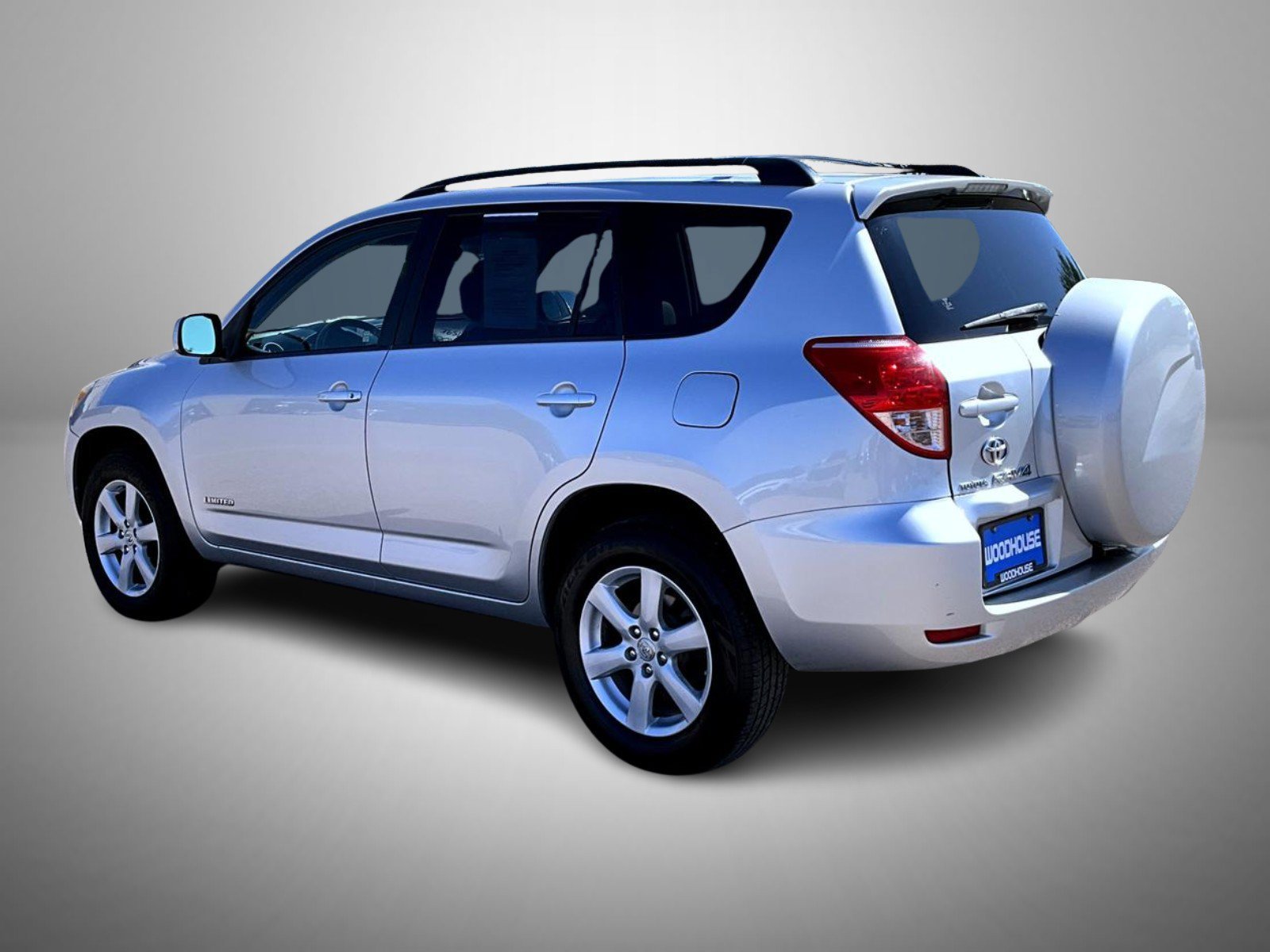 Used 2007 Silver Toyota Limited image 8