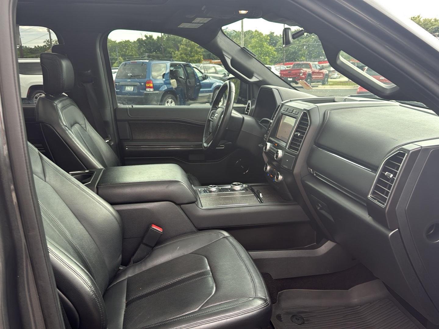 Used 2020 Magnetic Metallic Ford Limited image 18