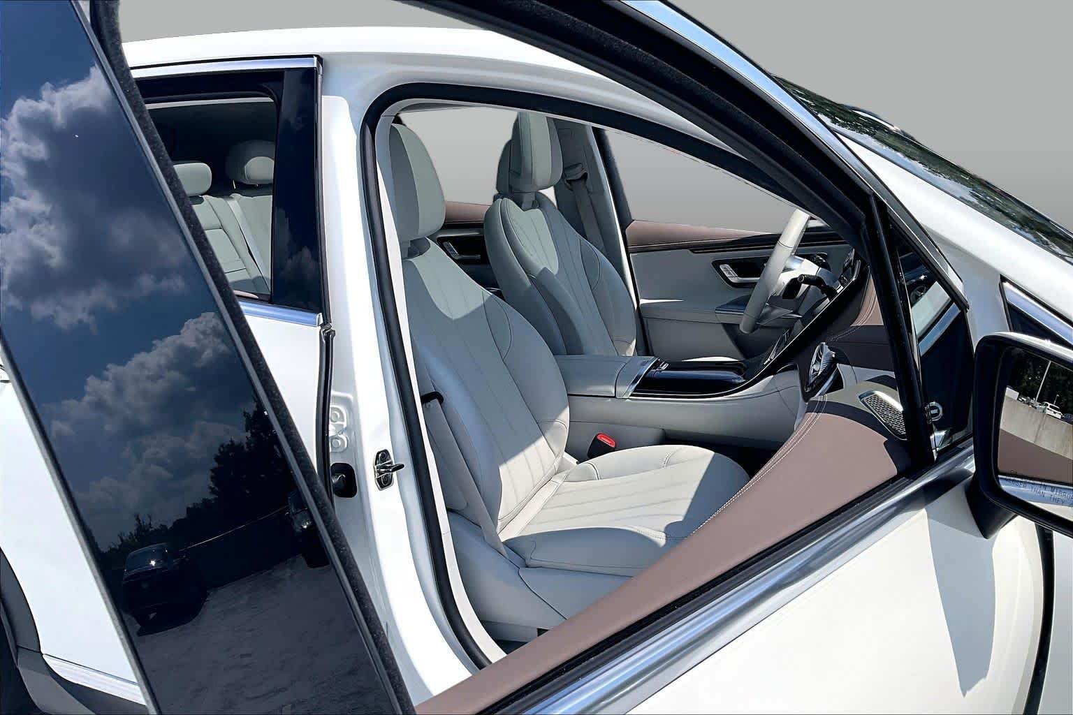 Used 2023 MANUFAKTUR Diamond White Metallic Mercedes-Benz EQE 350 image 8