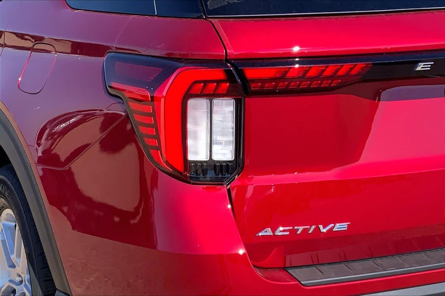 New 2027 Ruby Red Metallic Tinted Clearcoat Ford Active image 14