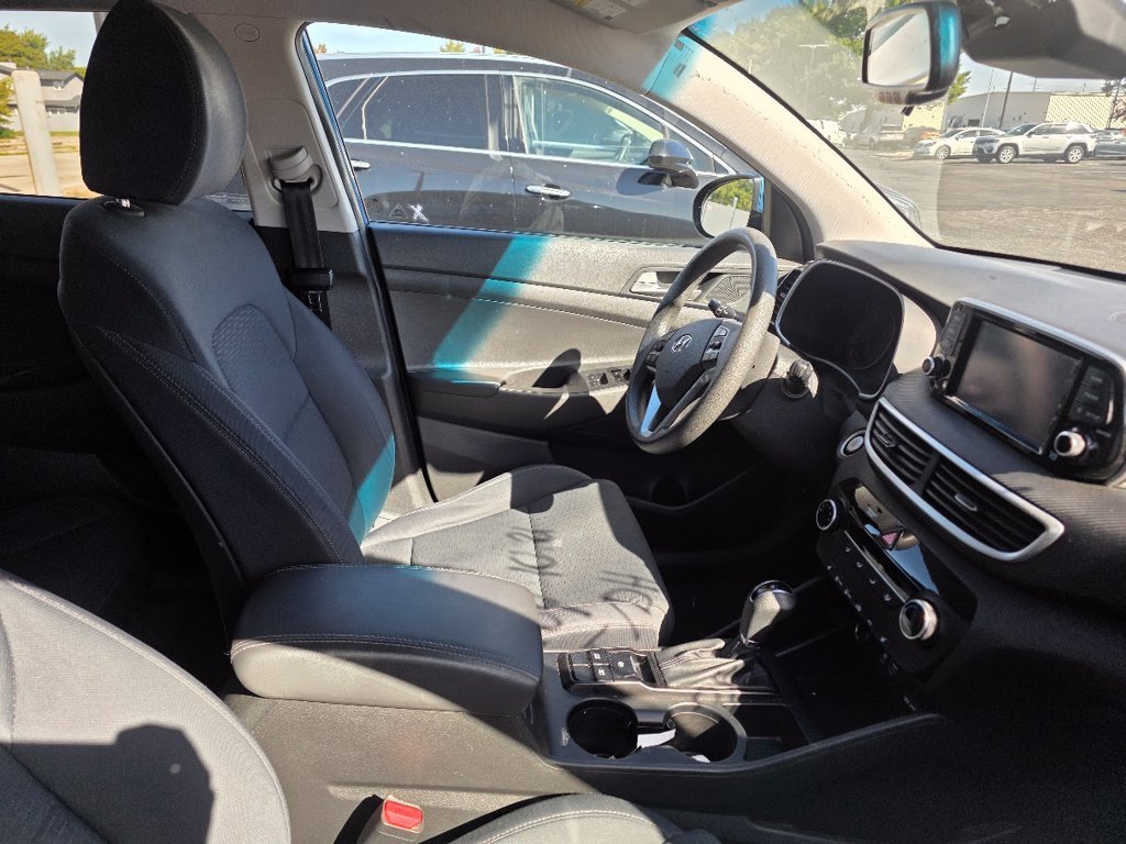Used 2020 Aqua Blue Hyundai Value image 4