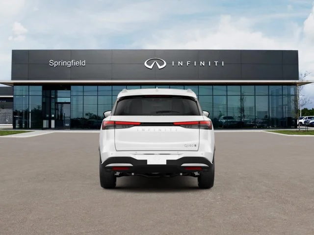 New 2027 RADIANT WHITE INFINITI Luxe AWD image 2