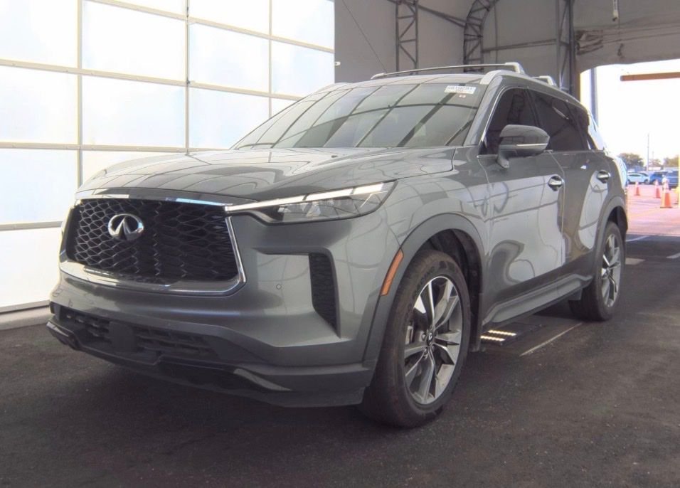 2023 INFINITI QX60 LUXE's photo
