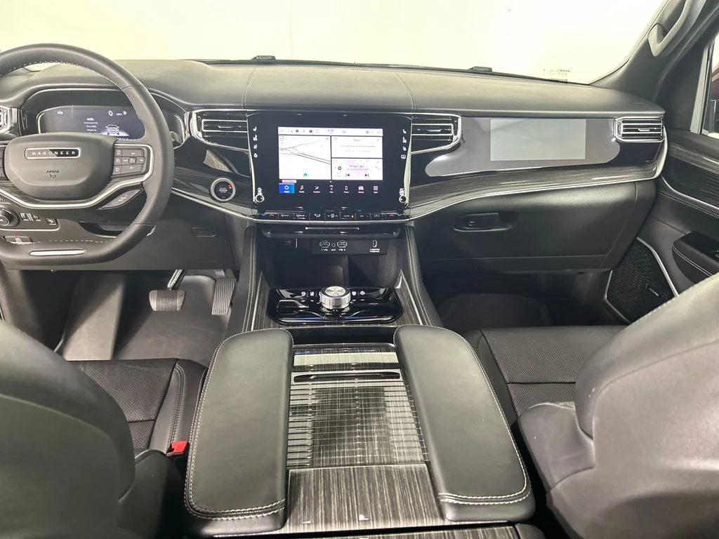Used 2022 Red Jeep Series II image 19