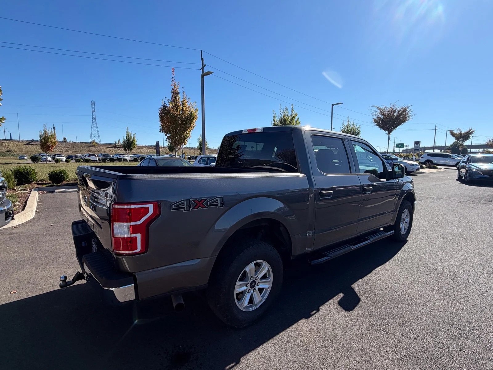 Used 2019 Gray Ford XLT image 5
