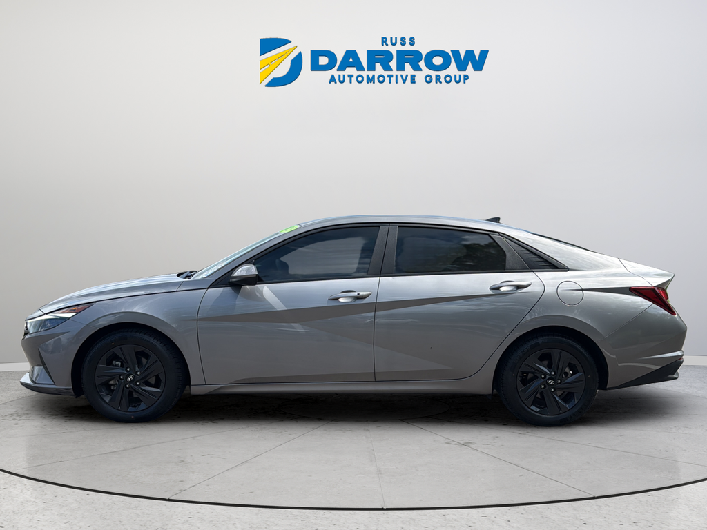 Used 2023 Silver Hyundai SEL image 2