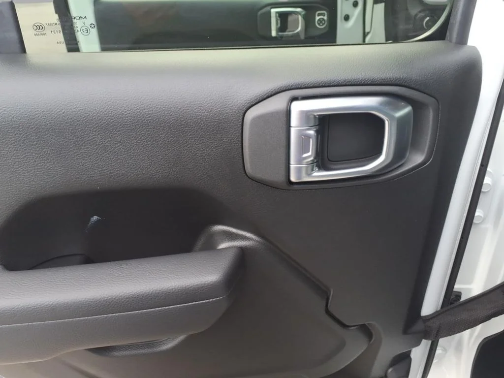 New 2026 Bright White Clearcoat Jeep Sport S image 6