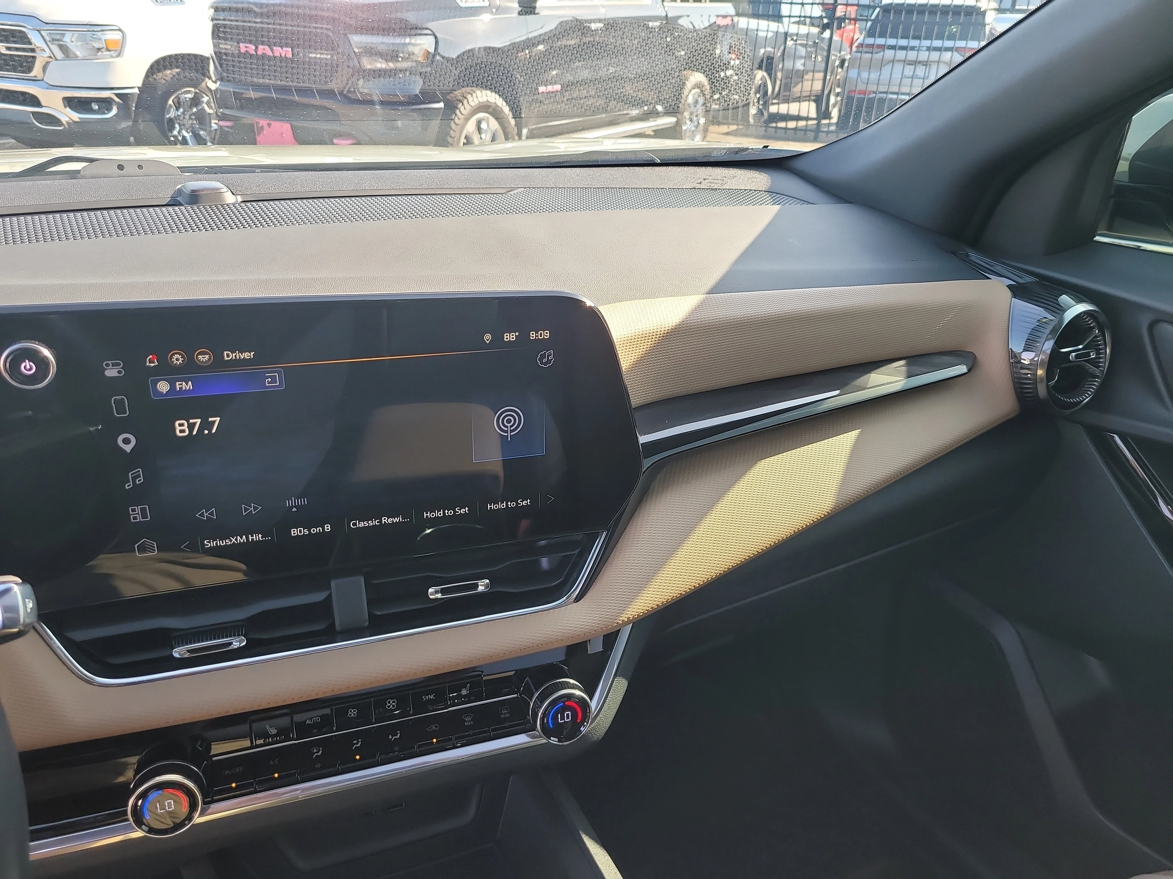 Used 2025 Cacti Green Chevrolet AWD ACTIV image 21