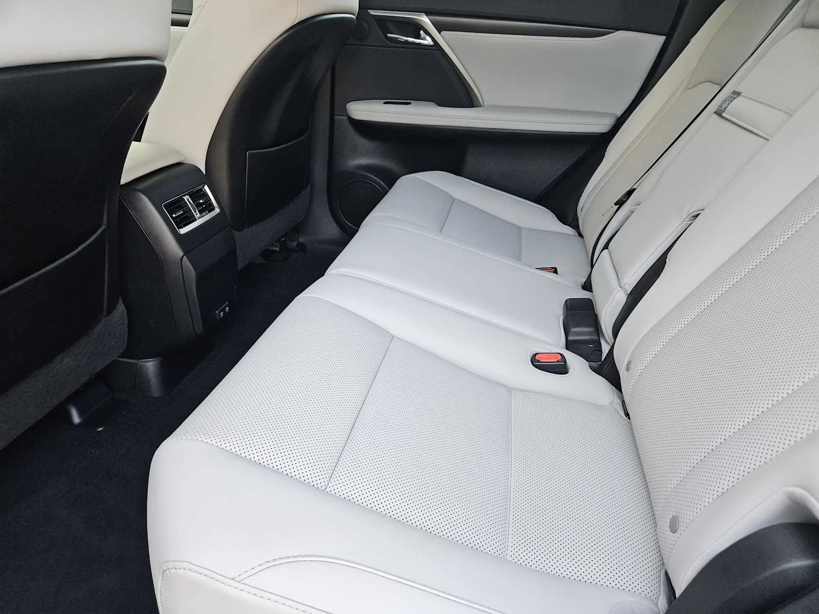 Certified Used 2022 EMINENT WHITE PEARL Lexus  image 22