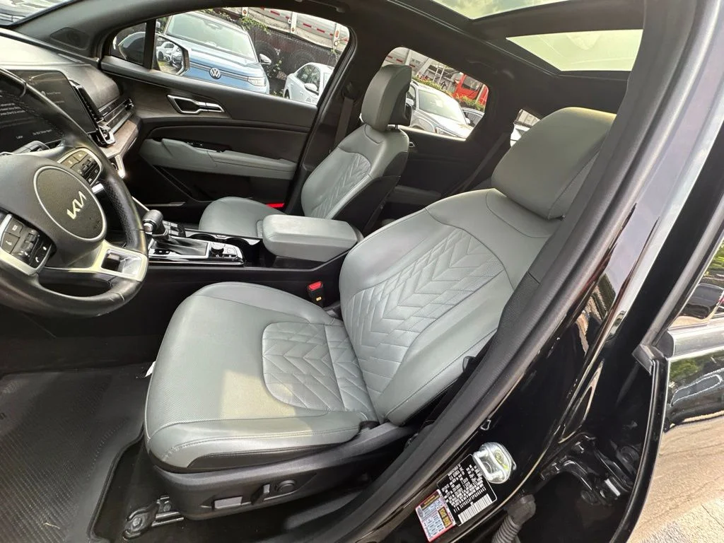Used 2023 Black Kia X-Line image 10
