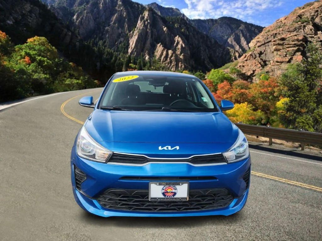 Used 2022 Blue Kia S image 6