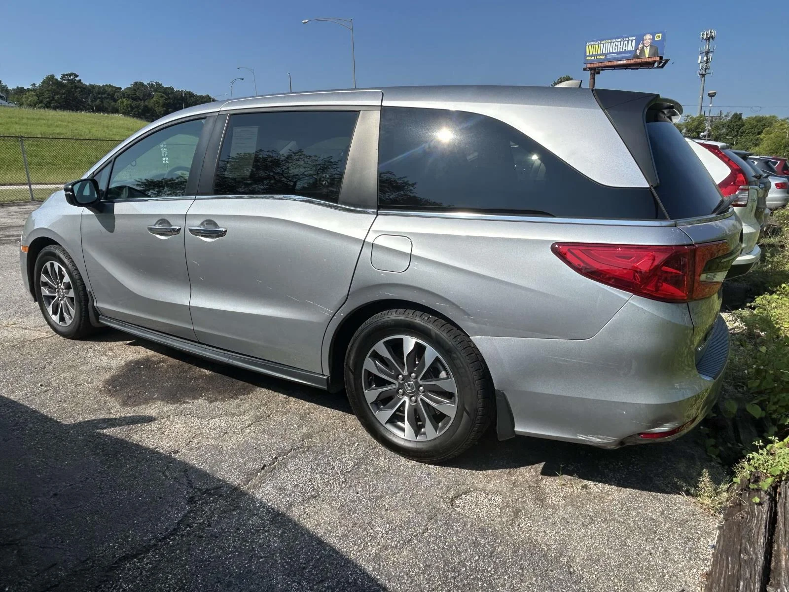 Certified Used 2022 Silver Honda EX-L image 4