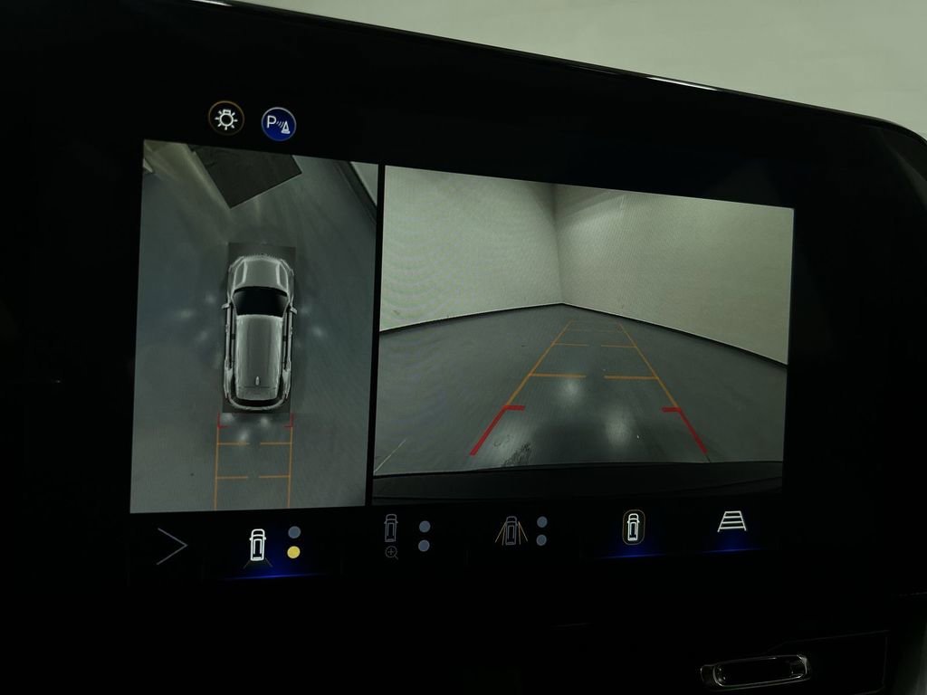2026 Chevrolet Equinox LT - Photo 24