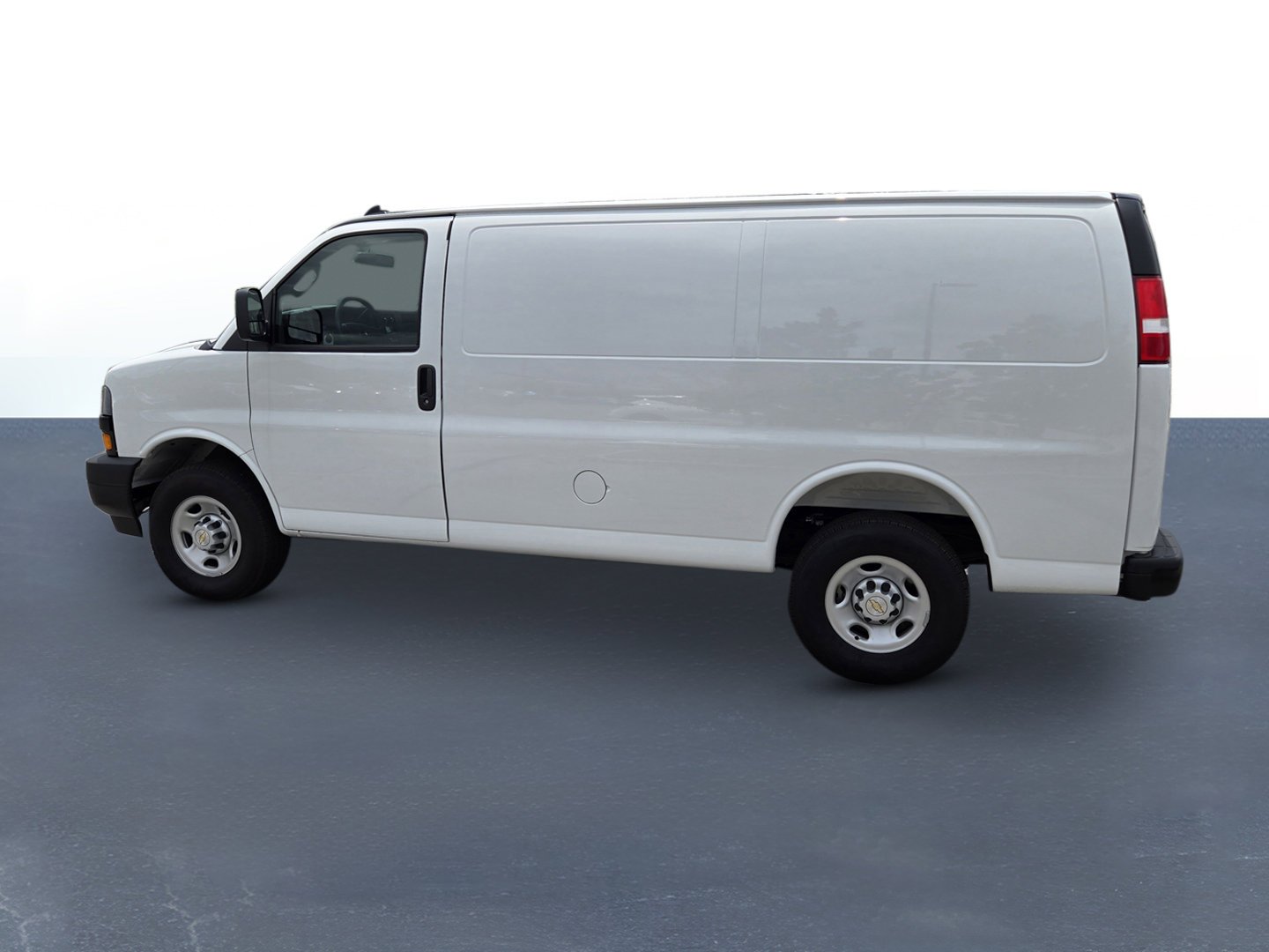 2026 Chevrolet Express Cargo Work Van - Photo 9