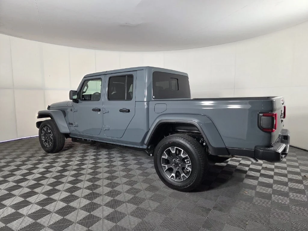 New 2026 Anvil Clear-Coat Exterior Paint Jeep Sahara image 7