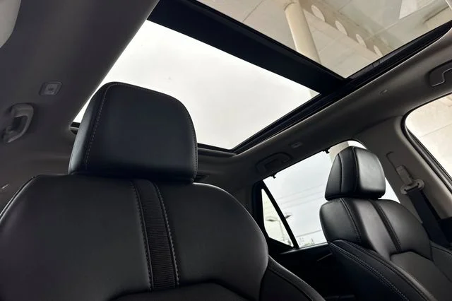 Used 2025 Black Honda Touring image 18
