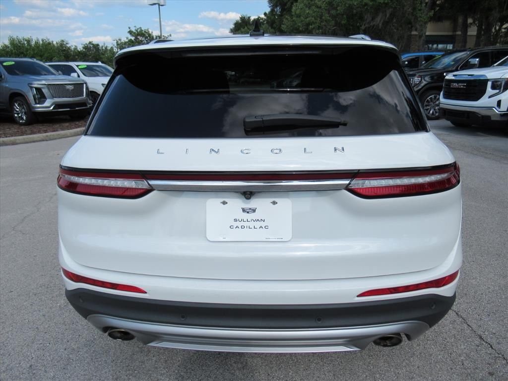 Used 2022 White Lincoln Standard image 6