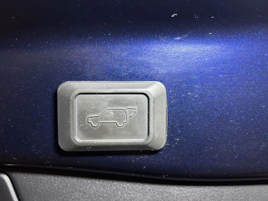 Used 2019 Blueprint Toyota Limited image 23